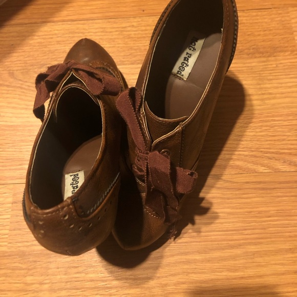 Booties - Picture 4 of 5